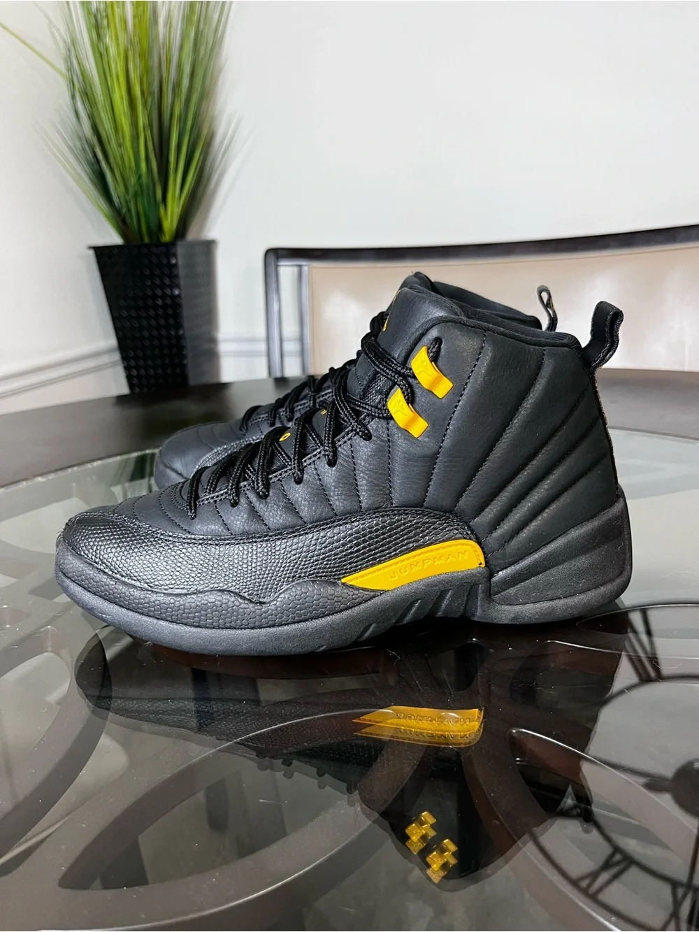 Nike Air Jordan 12 Retro Black Taxi Men's Size 9.
